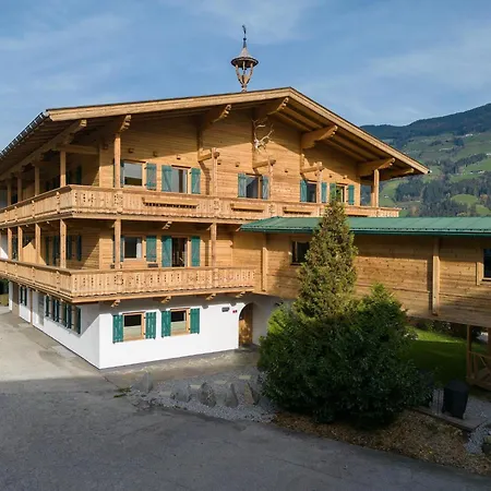 Apartment In Near Spieljochbahn